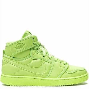 Billie Ellish Air Force 1s
